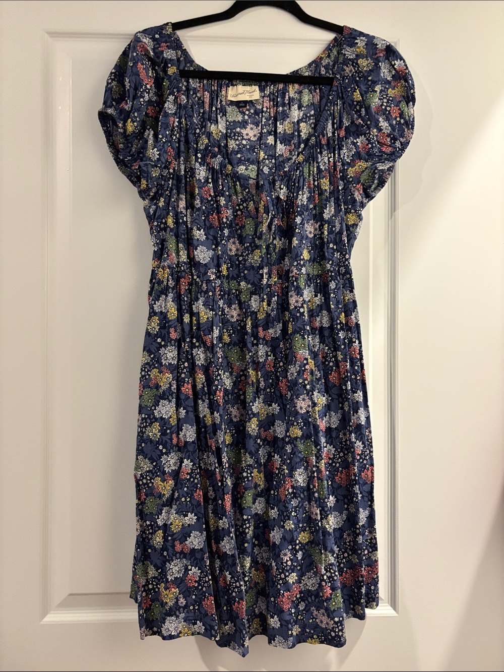 Universal Thread Navy Floral Short-Sleeve Dress